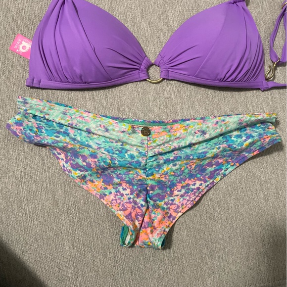 B. Swim bikini - Picture 2 of 4